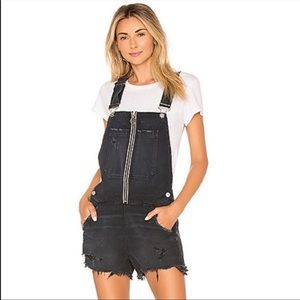 Distressed short overalls
